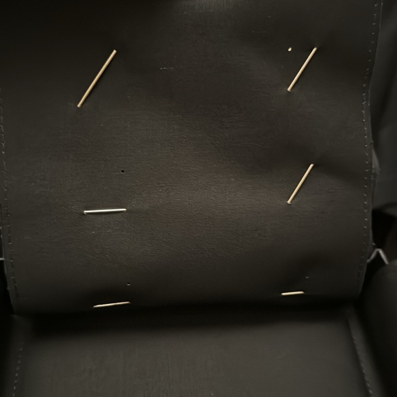 Large CHANEL brooch set of 6 pins. - Picture 5 of 7